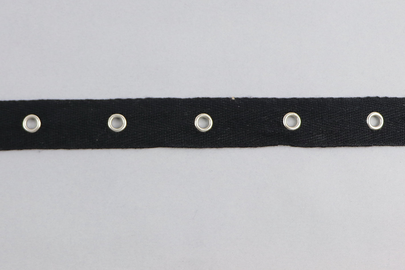 Ösenband "schwarz"