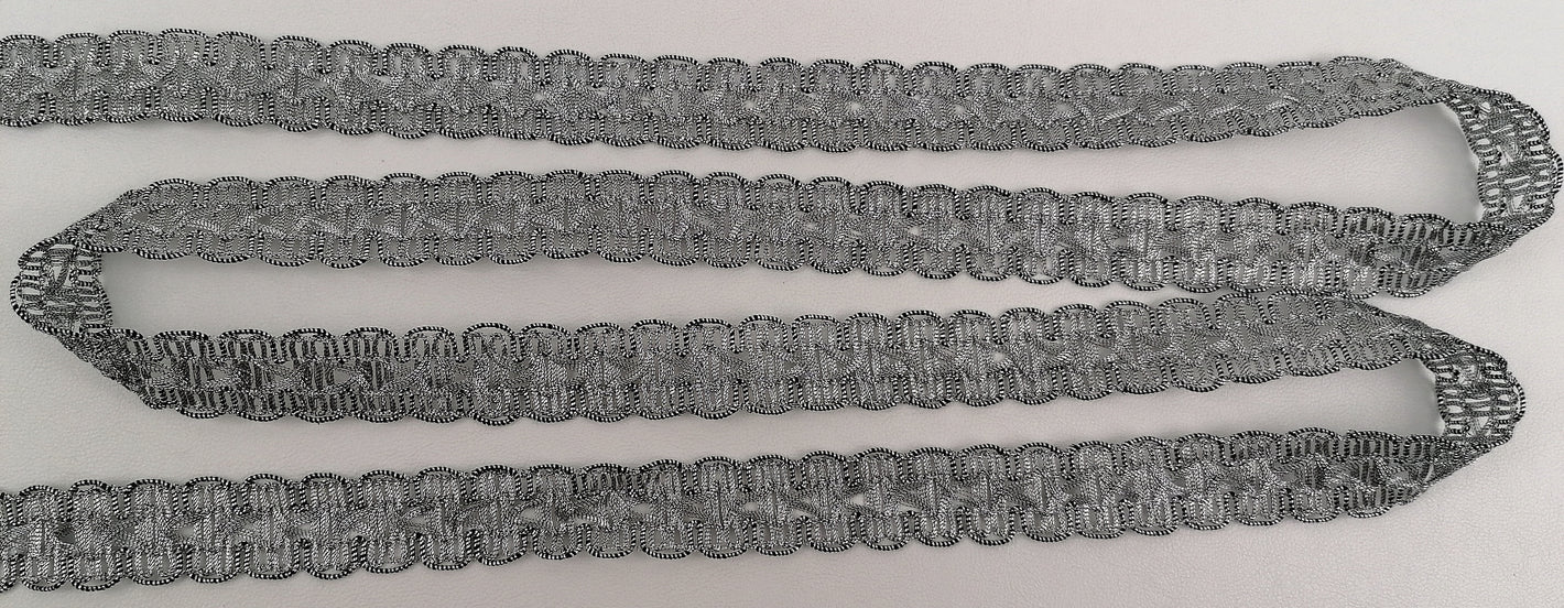 Brokatborte "altsilber"