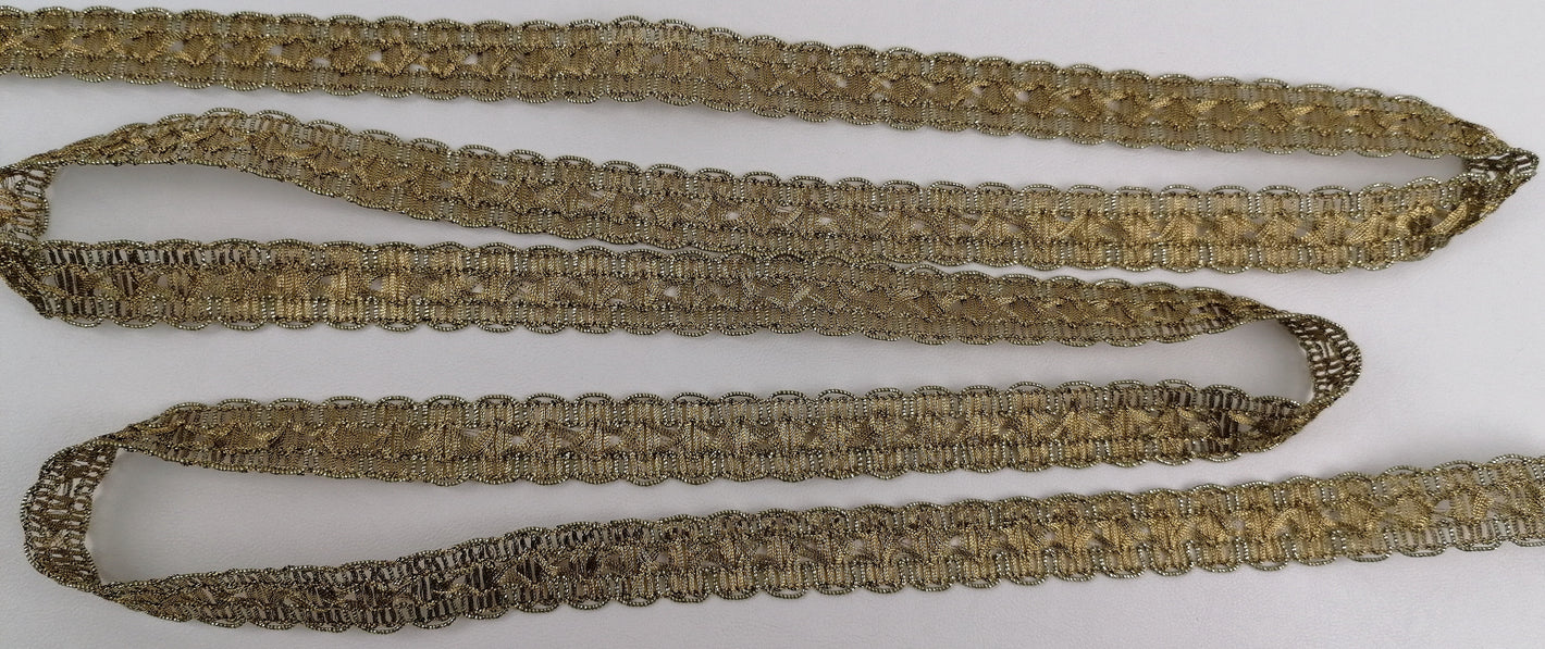 Brokatborte "altgold"