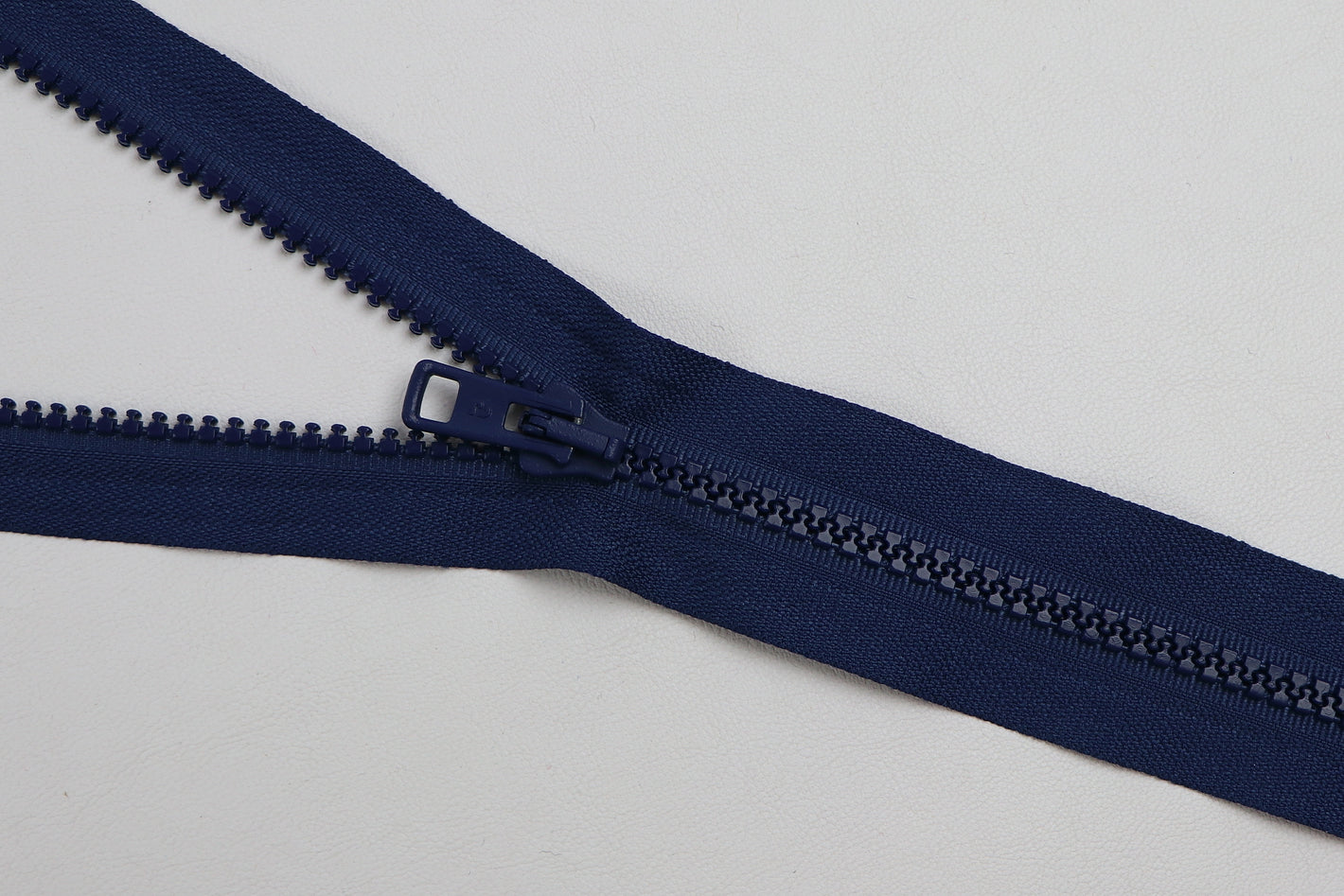 Standard-Reissverschluss "marine"