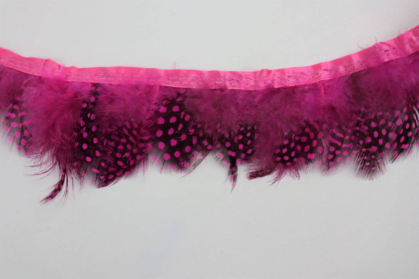 Band Federn 60mm "fuchsia"