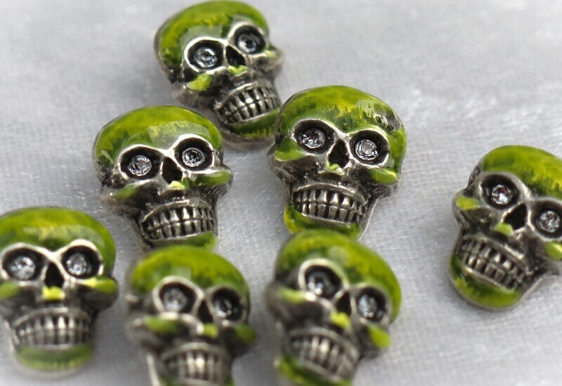 Knopf Totenkopf "farbig"