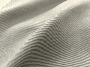 uni-hellgrau-baumwolle-koeper-schwer-stoff-stoffparadies-lyss