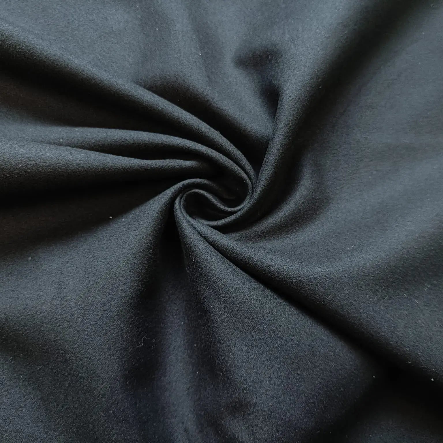 uni-schwarz-alcantara-lederimitat-stoff-stoffparadies-lyss